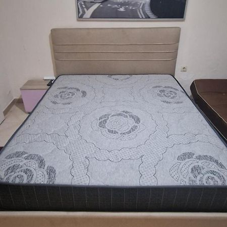 Home Away From Home_3Br At Maniatika_14Min Walk To The Port Пирея Екстериор снимка